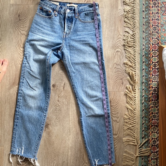 Levi’s Wedgie Light Wash - Picture 7 of 7